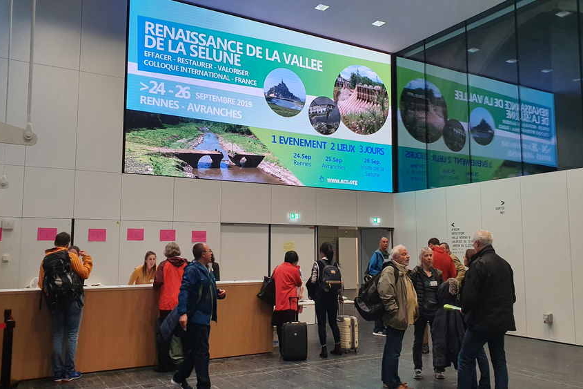 20190924_083606_recption_desk_CR_ERN_Simon Burner